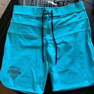 Alphalete Men’s Boardshorts— Size 31